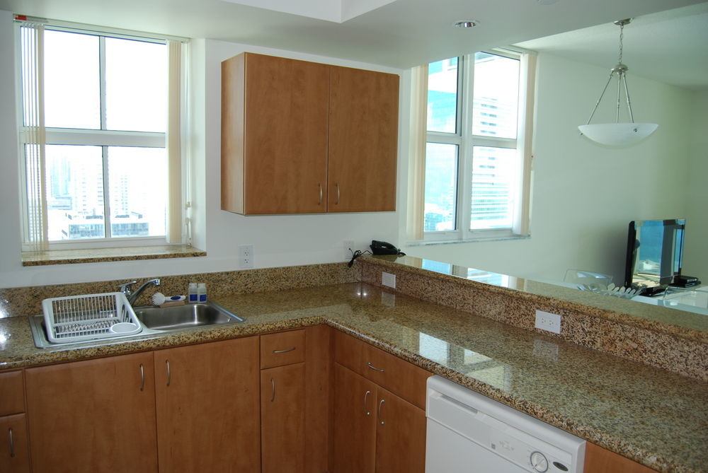 Churchill Suites Miami Brickell - One Broadway Exteriör bild