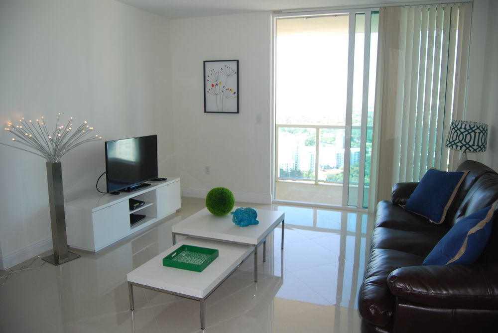 Churchill Suites Miami Brickell - One Broadway Exteriör bild
